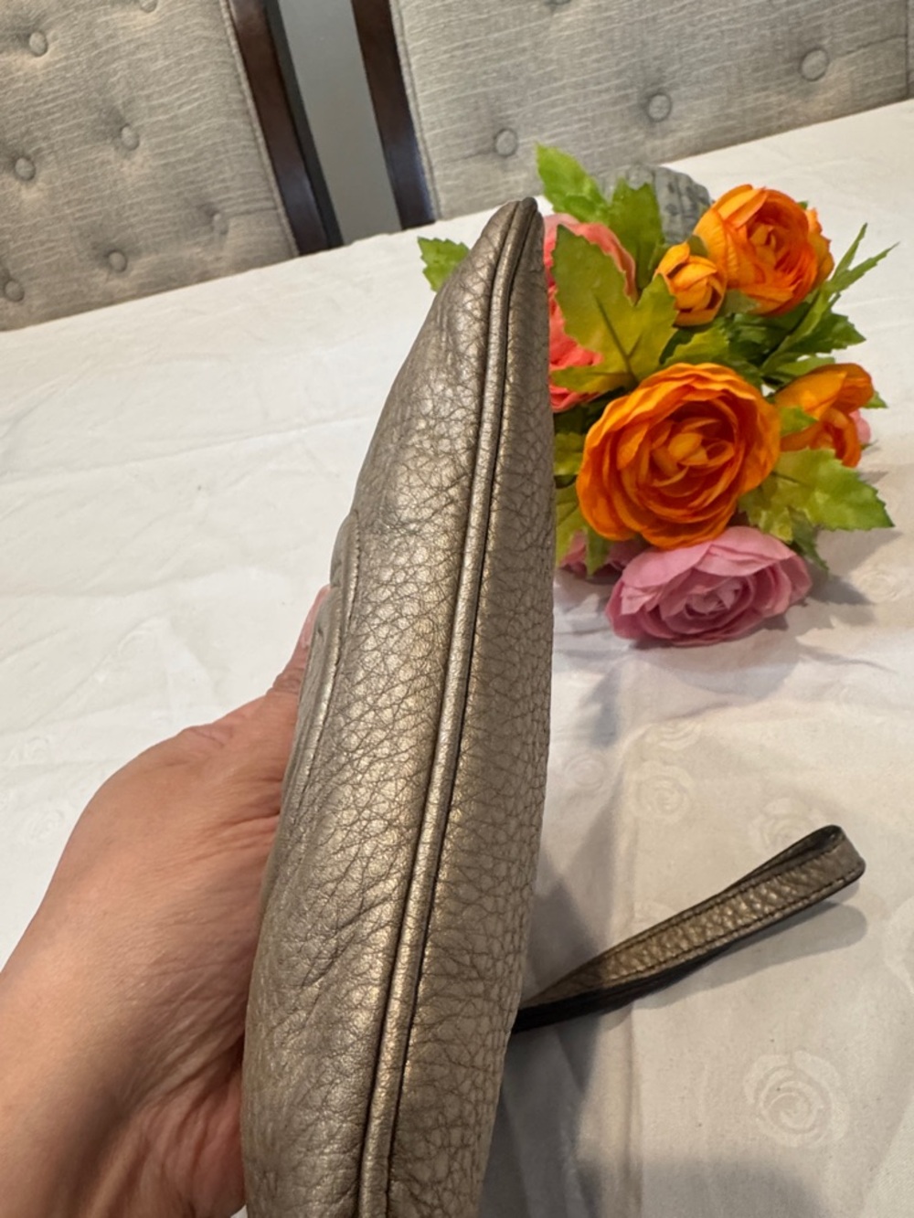 Authentic Gucci Metallic Pewter Leather Wristlet Clutch - Picture 6 of 14